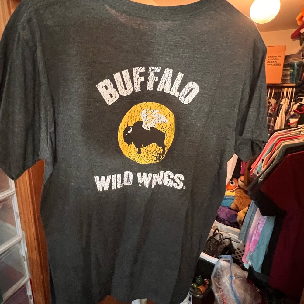 Buffalo Wild Wings Graphic T-Shirt
